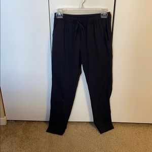 Lulu athletic pants / joggers